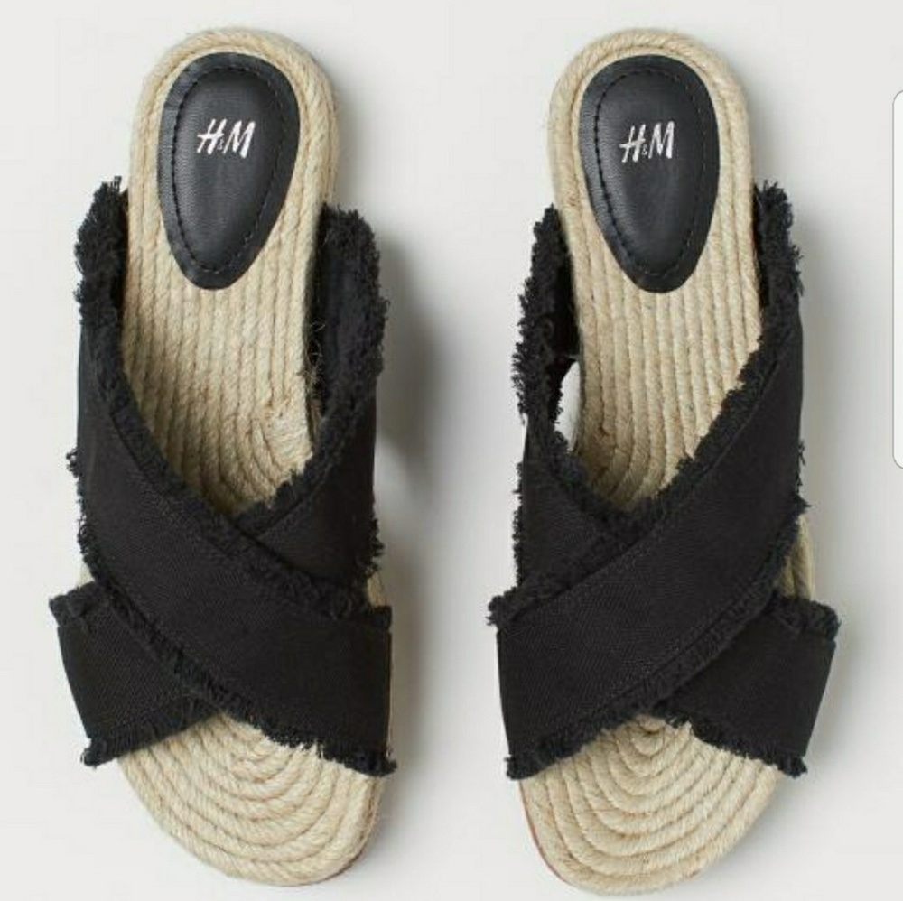 Black platform sandals